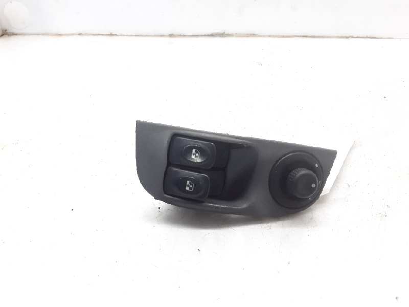 CHRYSLER Megane 1 generation (1995-2003) Кнопка стеклоподъемника передней левой двери 7700429998 24108609