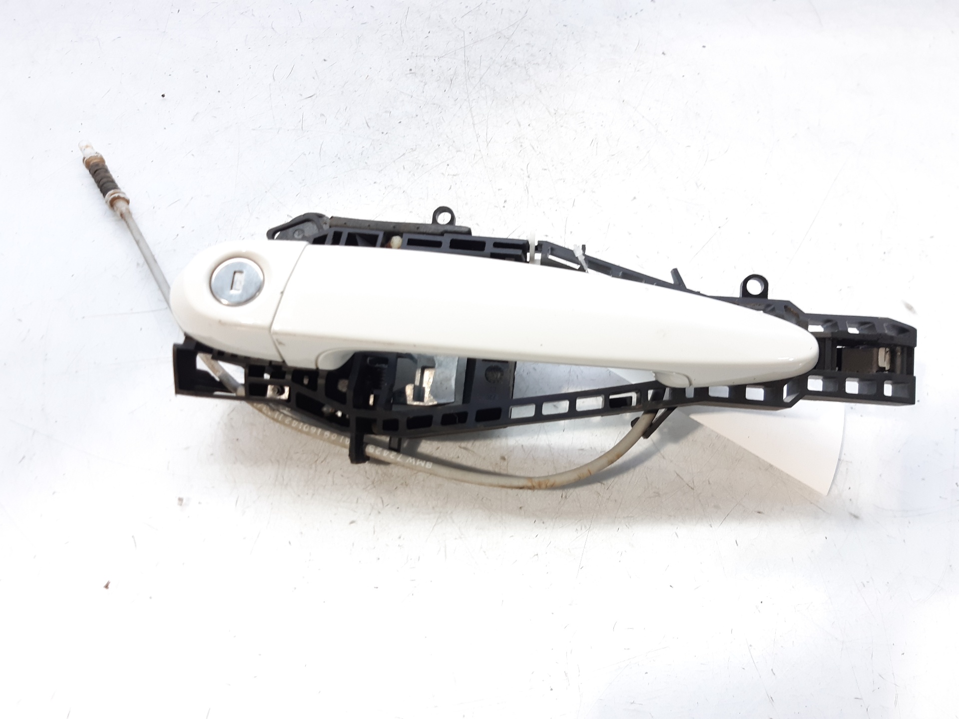 BMW 1 Series F20/F21 (2011-2020) Наружная ручка передней левой двери 51217207561 18748594