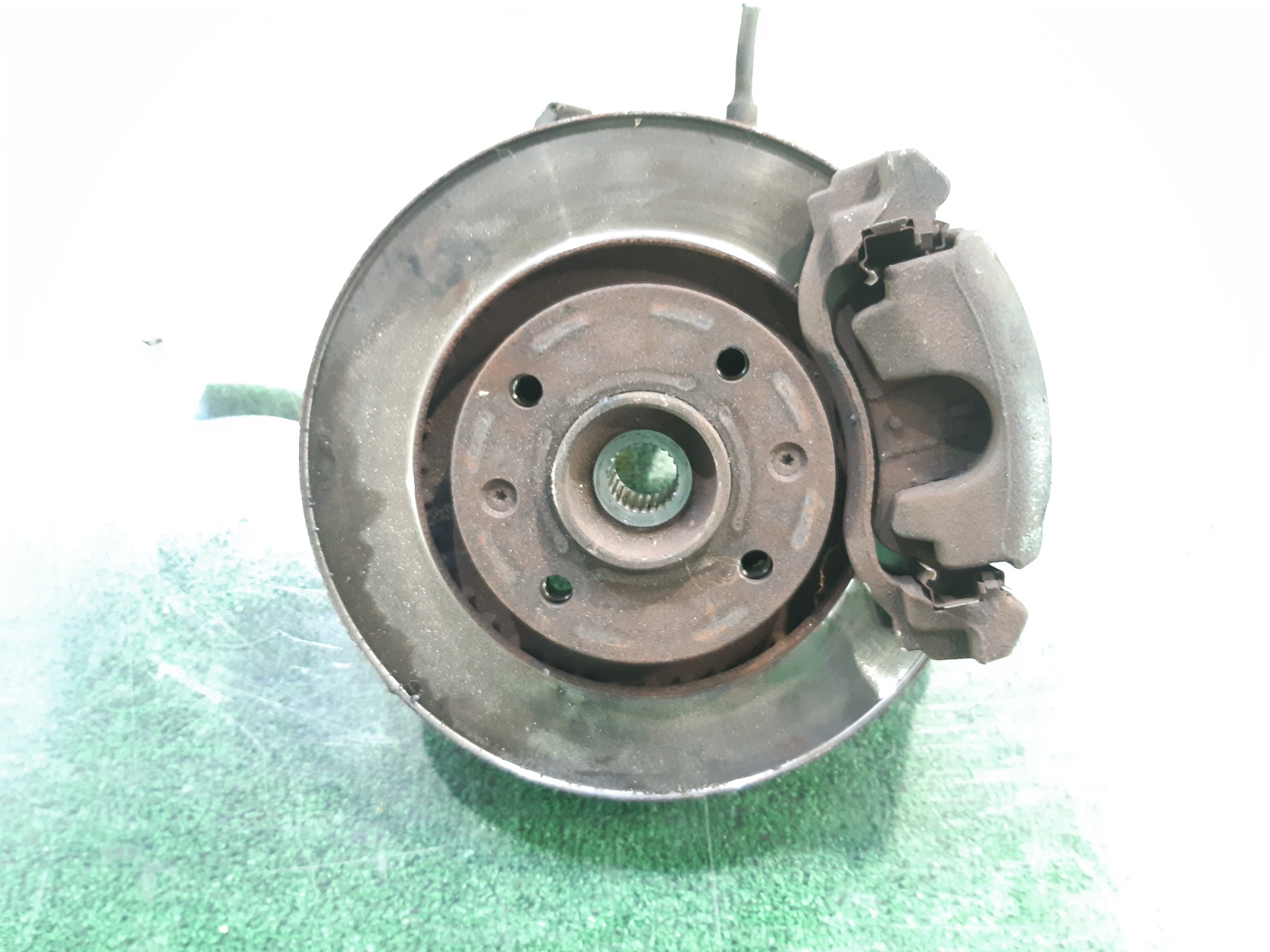 CITROËN Xsara 1 generation (1997-2004) Front Right Wheel Hub 364754 18717745