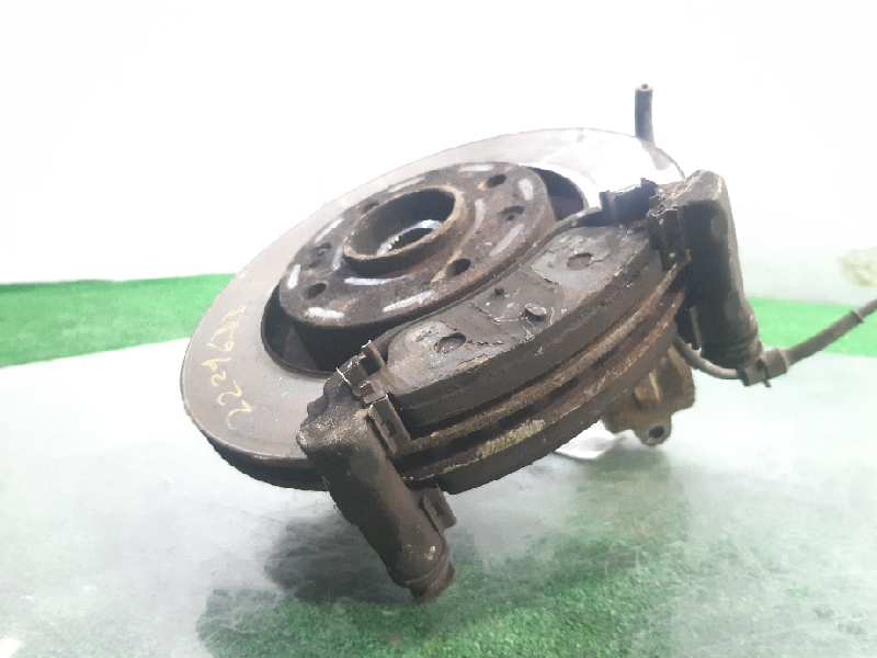 CITROËN Xsara 1 generation (1997-2004) Front Right Wheel Hub 364754 18623618