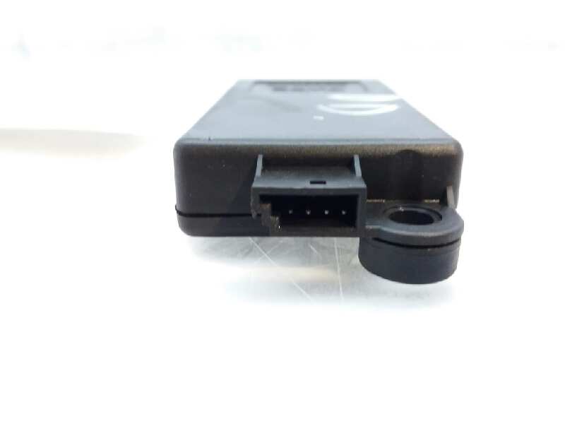 BMW 3 Series E90/E91/E92/E93 (2004-2013) Other Control Units 6989713 20175974