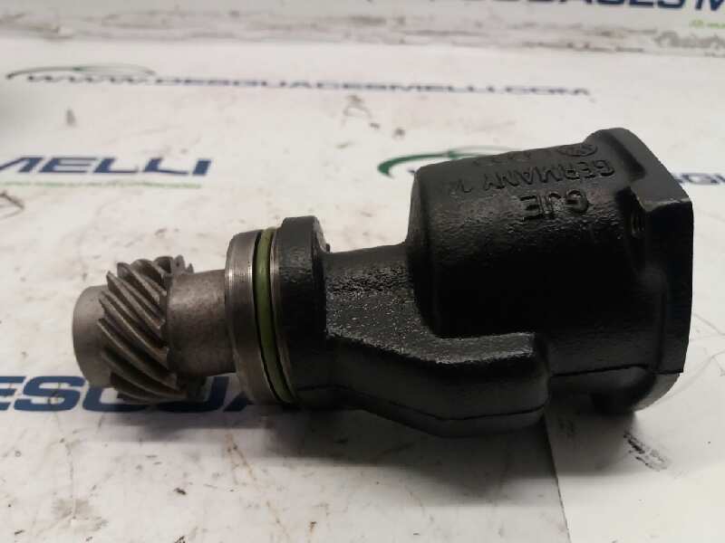 VOLKSWAGEN Polo 3 generation (1994-2002) Pompe à vide 028207A 24904630