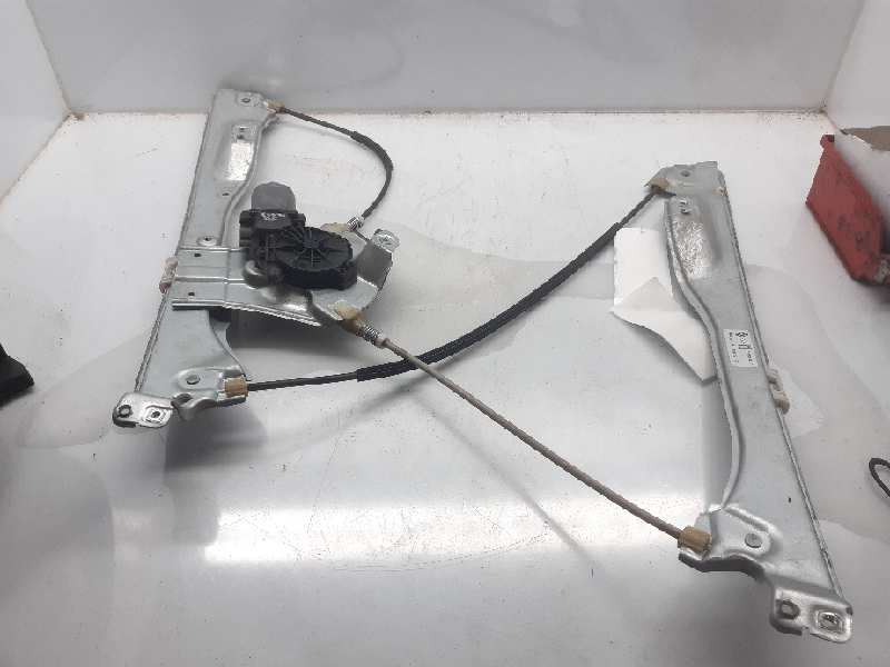 RENAULT Clio 2 generation (1998-2013) Front Left Door Window Regulator 8200291145 18541440