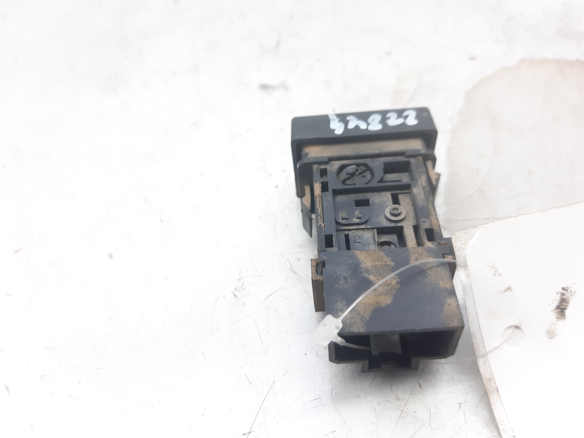 NISSAN Navara D22 (1997-2005) Hazard button 06012 22019073