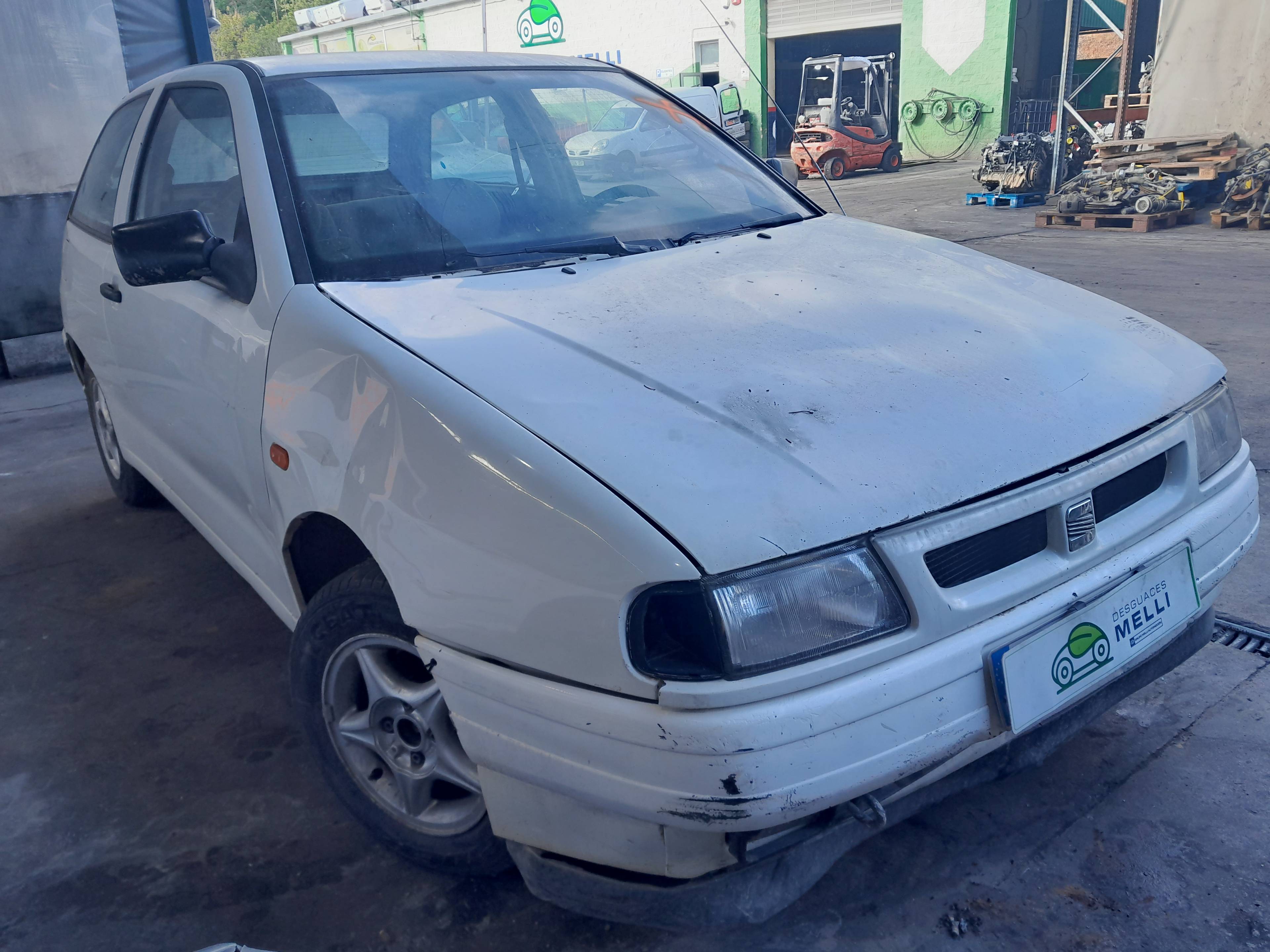 NISSAN Cordoba 1 generation (1993-2003) Передний левый указатель поворота 6K0953049 21184836