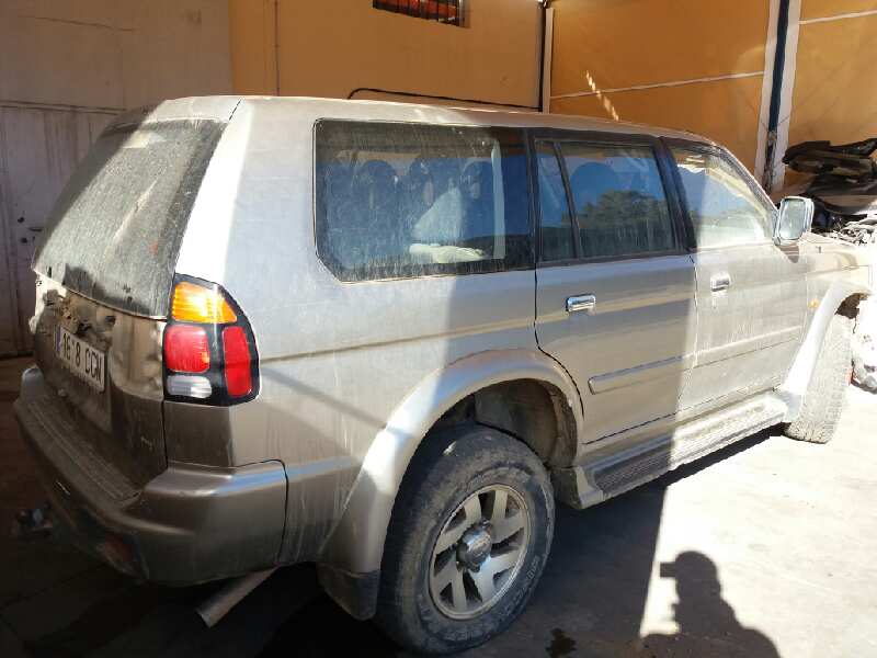 MITSUBISHI Pajero Sport 1 generation (1996-2008) Bakre høyre dørvinduskontrollbryter MR194819 20175479