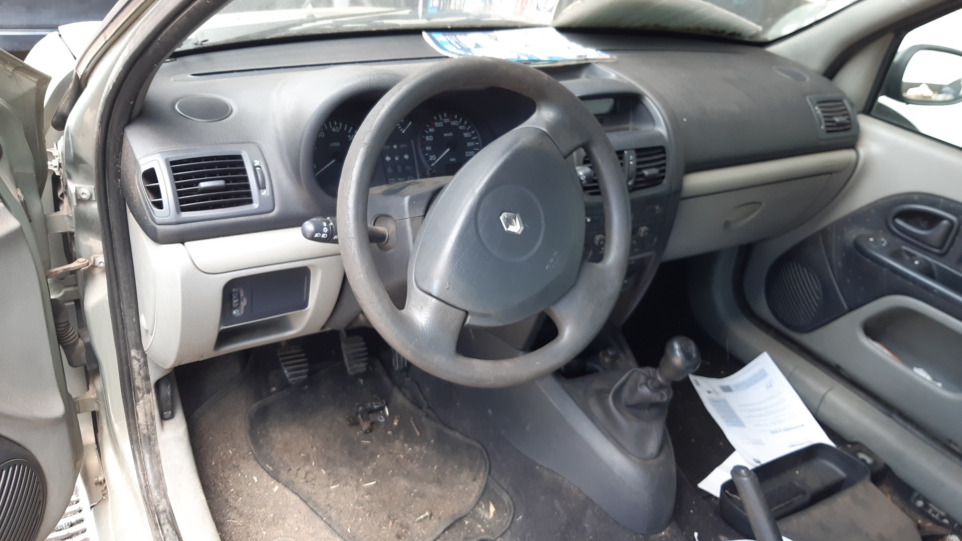 RENAULT Clio 2 generation (1998-2013) Priekšējais bamperis 7701476554 18691842