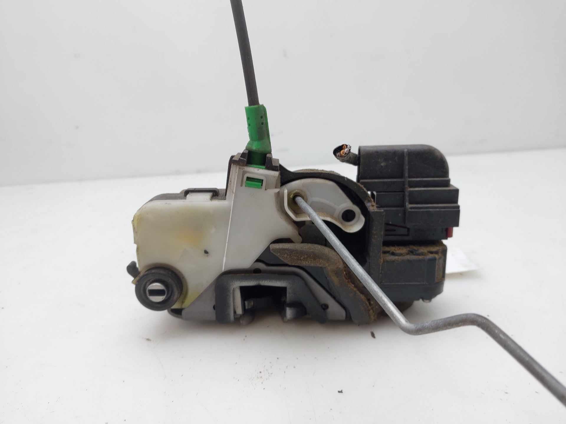 OPEL Astra J (2009-2020) Rear Right Door Lock 13579566 23778585