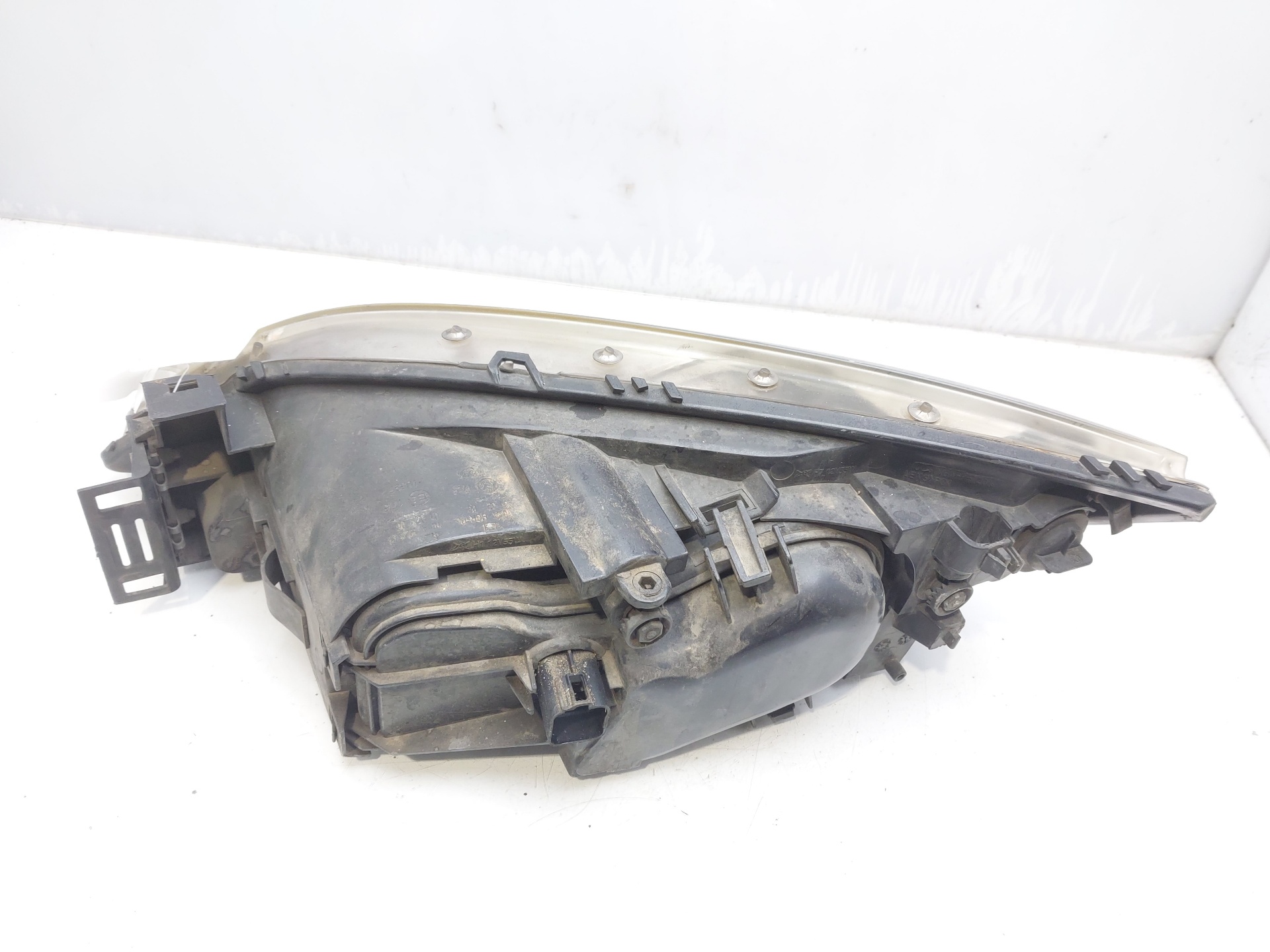 FORD Mondeo 3 generation (2000-2007) Priekinis dešinys žibintas 1S7113005SE 23014862