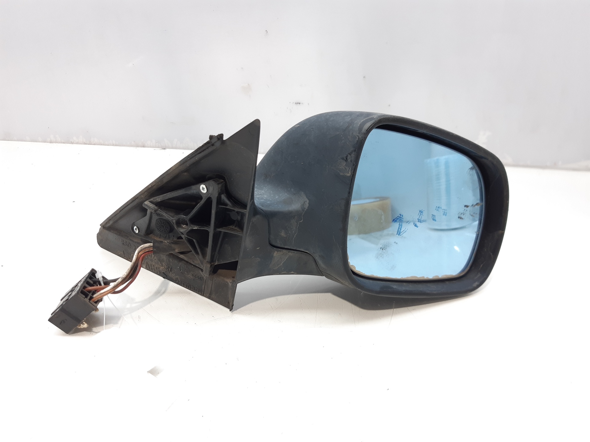 AUDI A4 B5/8D (1994-2001) Right Side Wing Mirror 8D1858532 22463441