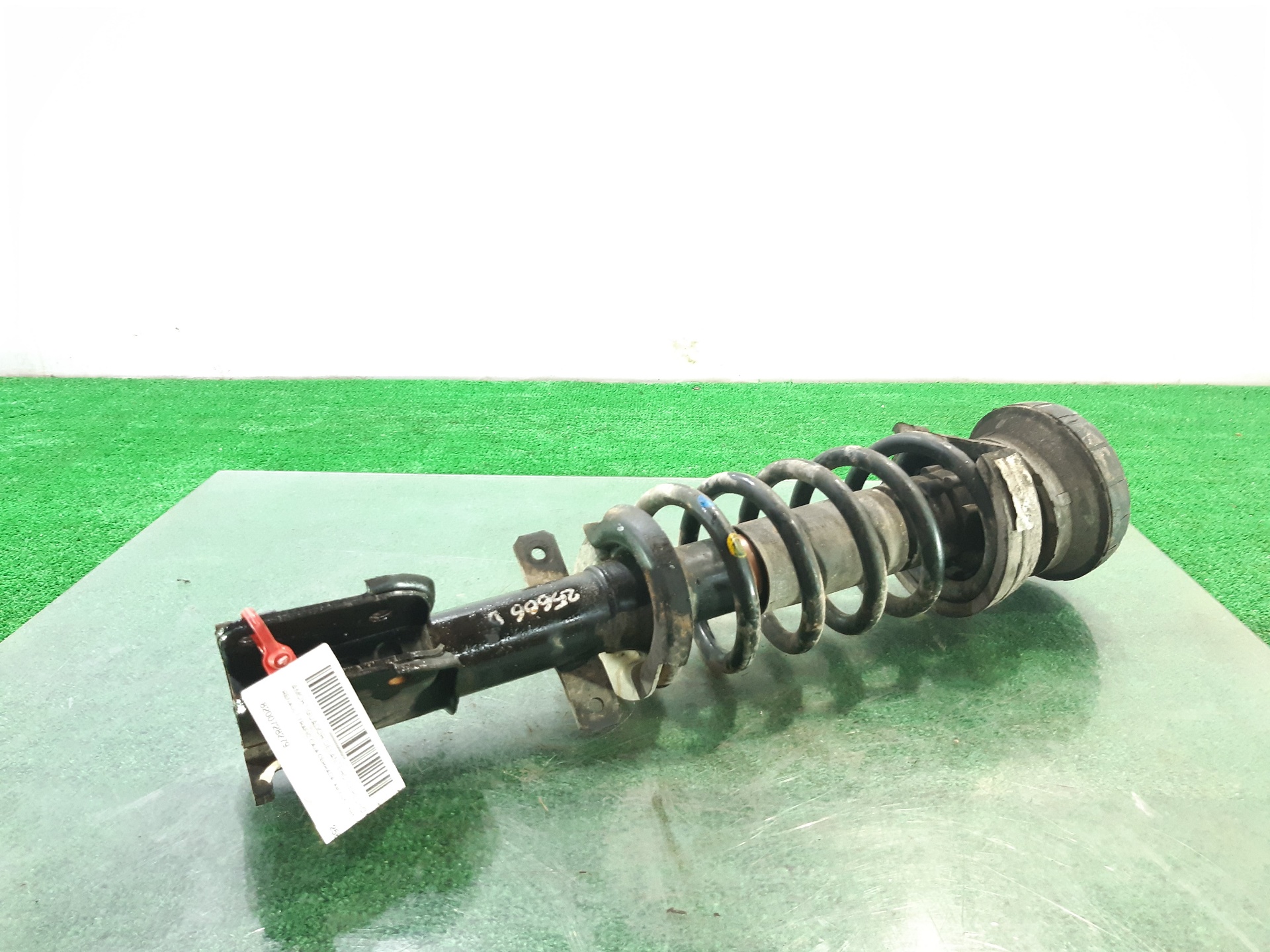 RENAULT Trafic 2 generation (2001-2015) Front Right Shock Absorber 8200728279 22017551