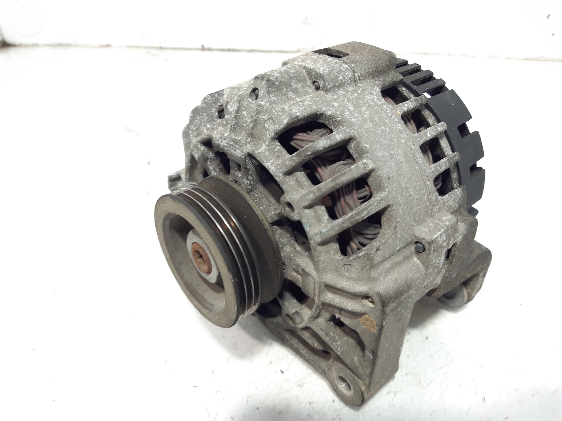 RENAULT Clio 2 generation (1998-2013) Alternator 7700437090 18738988