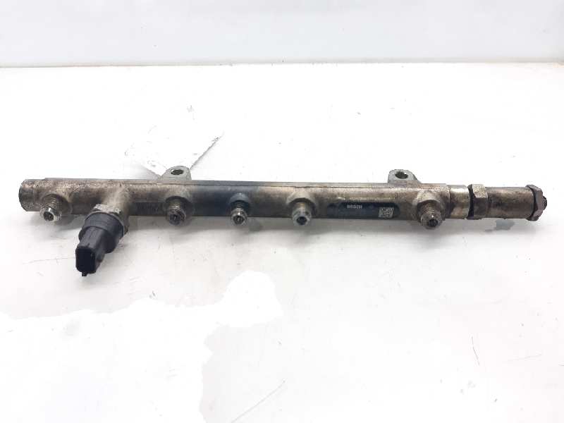 NISSAN Primera P12 (2001-2008) Fuel Rail 8200347176 18580049