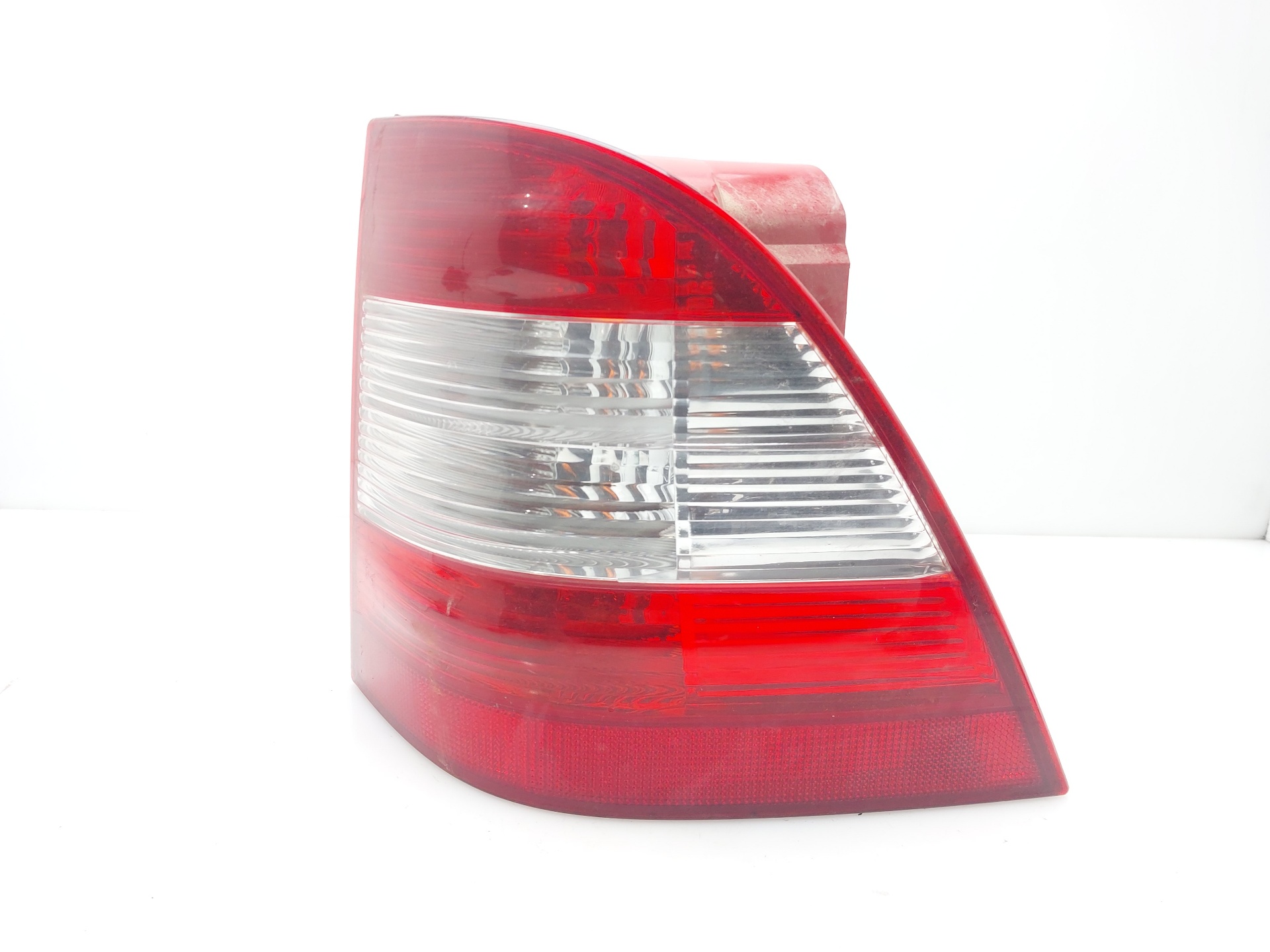 MERCEDES-BENZ M-Class W163 (1997-2005) Rear Right Taillight Lamp A1638202064 23552159