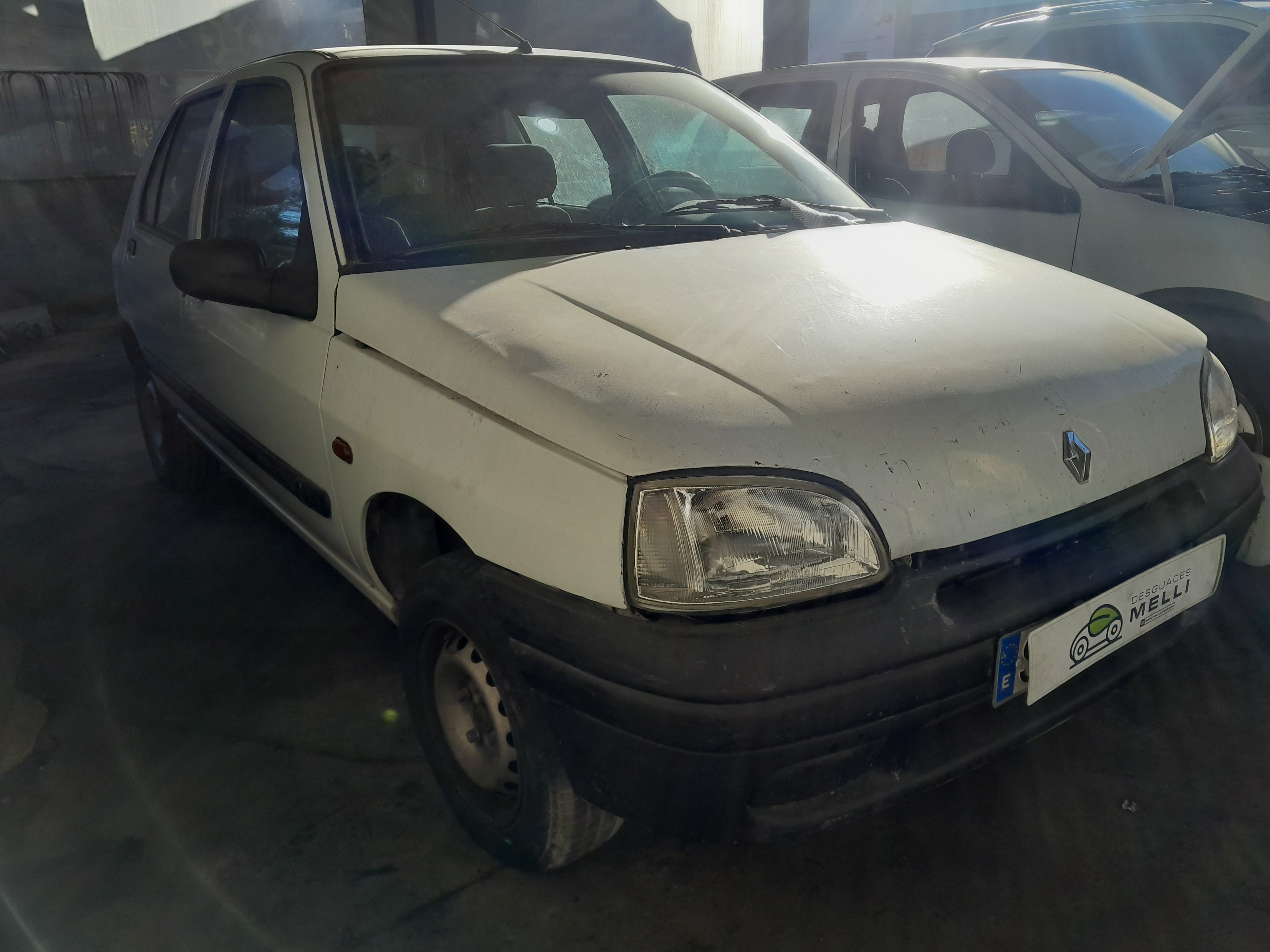 RENAULT Clio 1 generation (1990-1998) Aušinimo radiatorius 7700826693 22510648