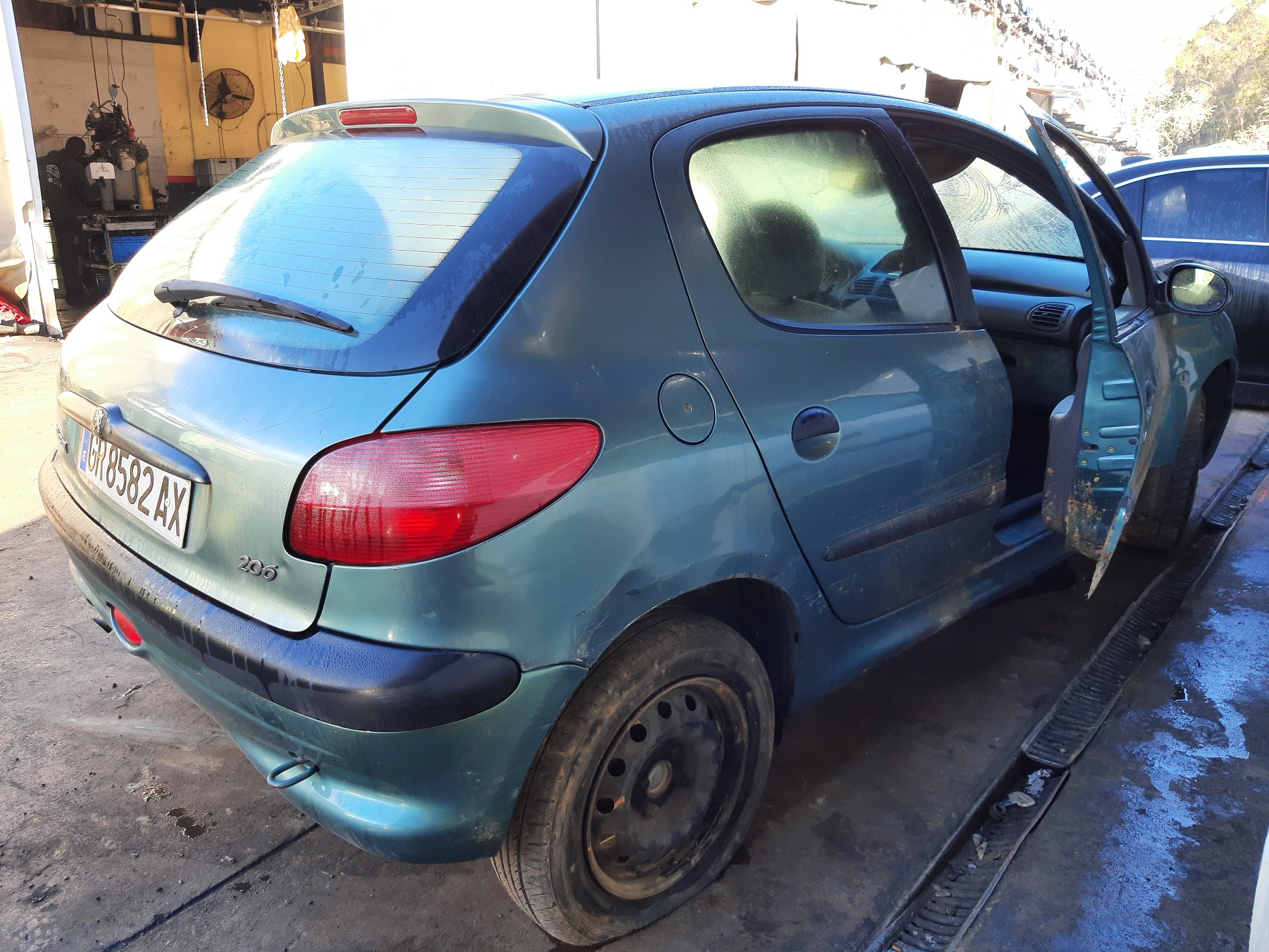 PEUGEOT 206 1 generation (1998-2009) Priekinių dešinių durų spyna 9136J1 23723300