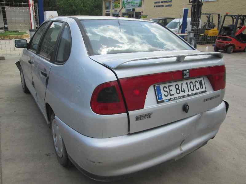 SEAT Ibiza 2 generation (1993-2002) Зеркало передней правой двери 415312302 20165447