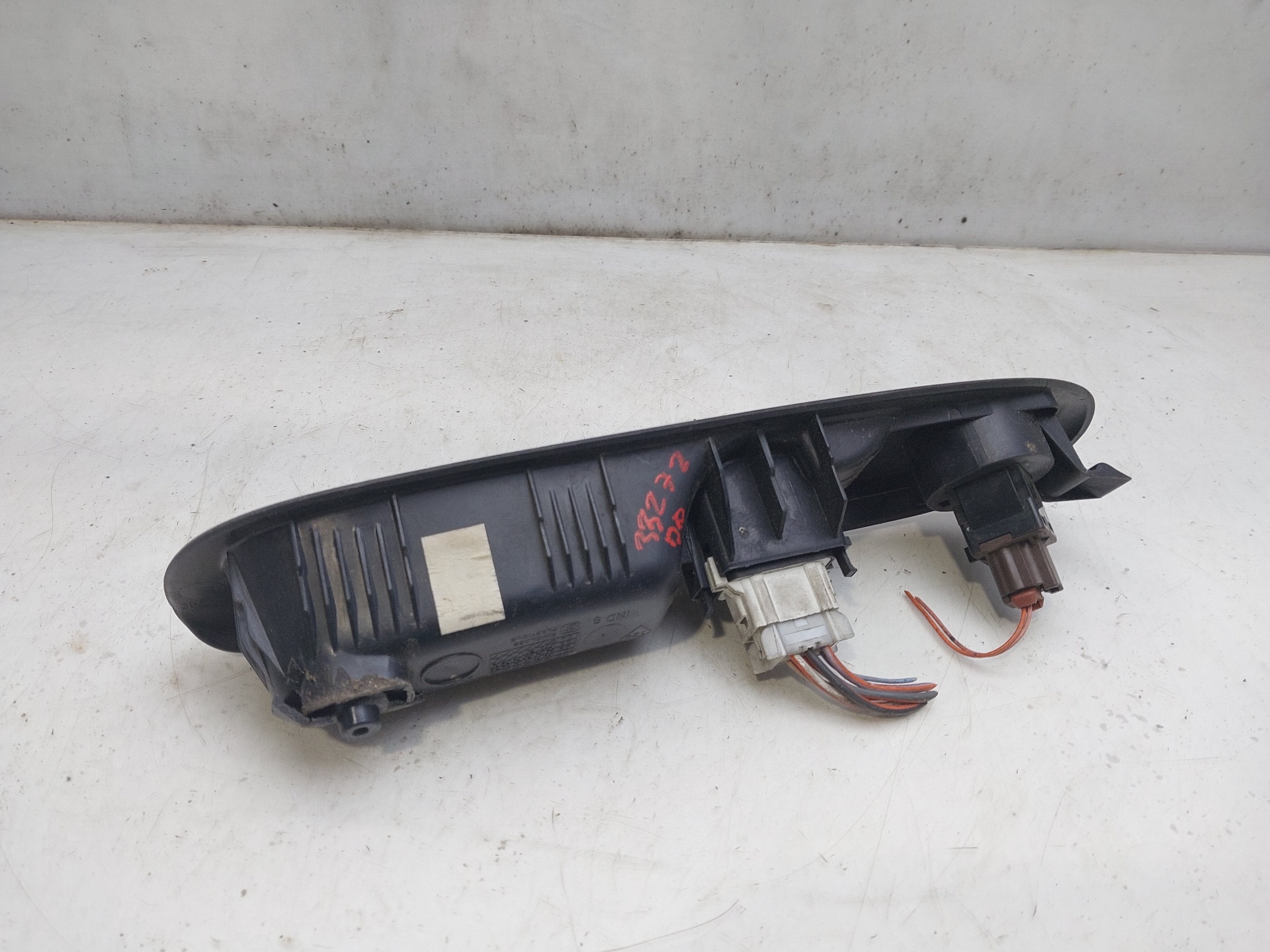 RENAULT Clio 3 generation (2005-2012) Oikean etuoven ikkunan kytkin 8200084005 25306873