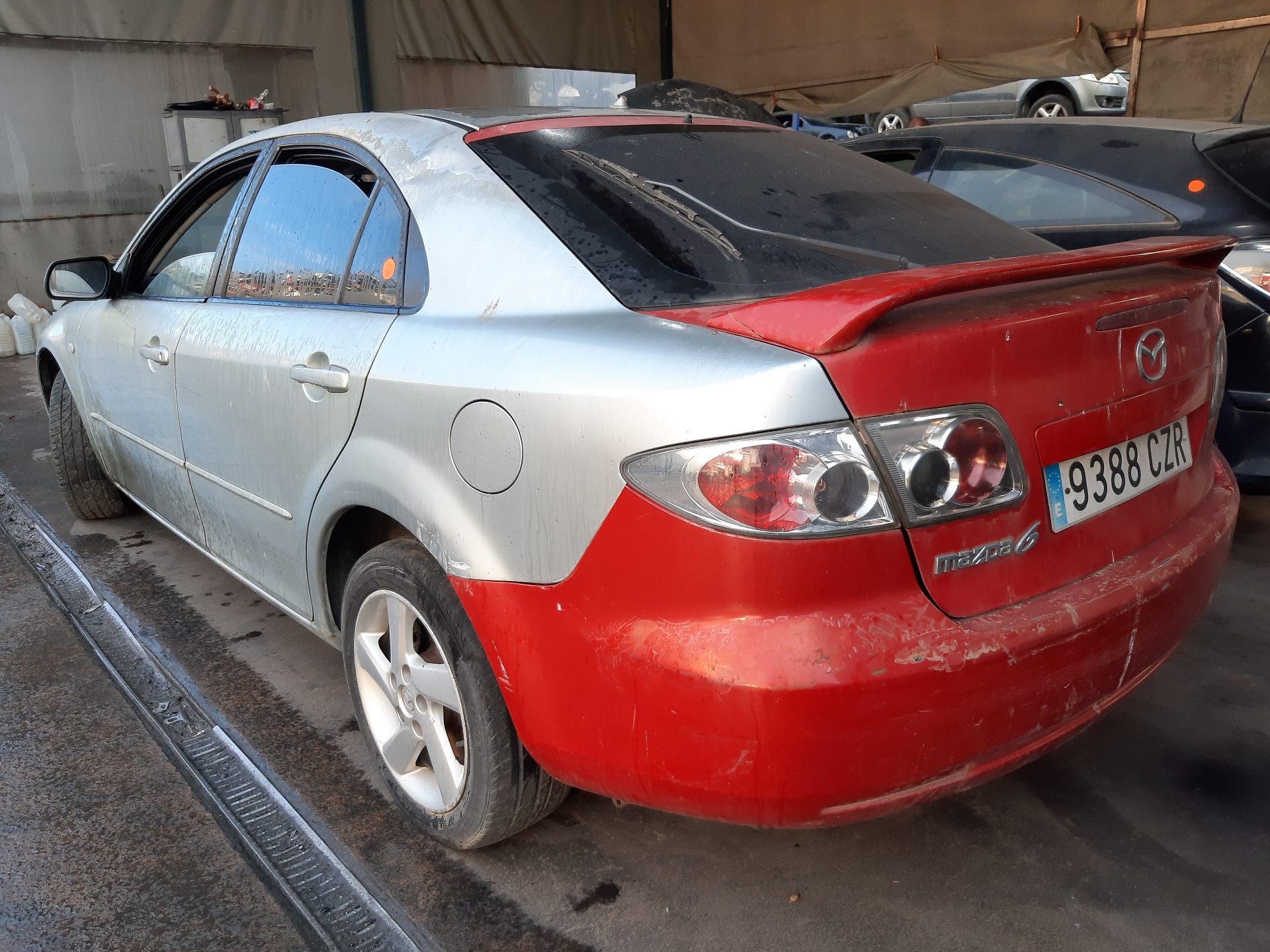 MAZDA 6 GG (2002-2007) Aizmugurējo kreiso durvju ārējais rokturis GJ6A73410JFKZ 22463062