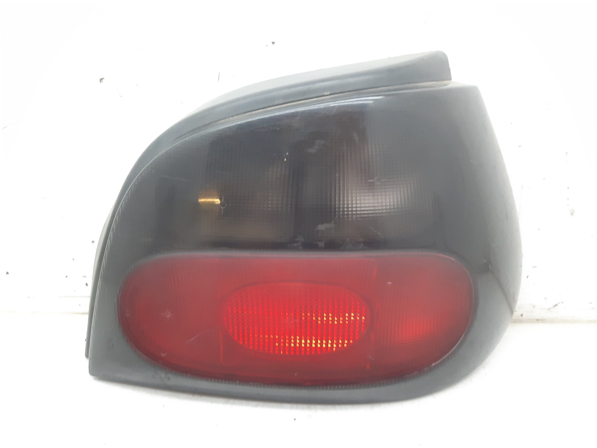 RENAULT Megane 1 generation (1995-2003) Galinis dešinys žibintas 7701040646 24928054