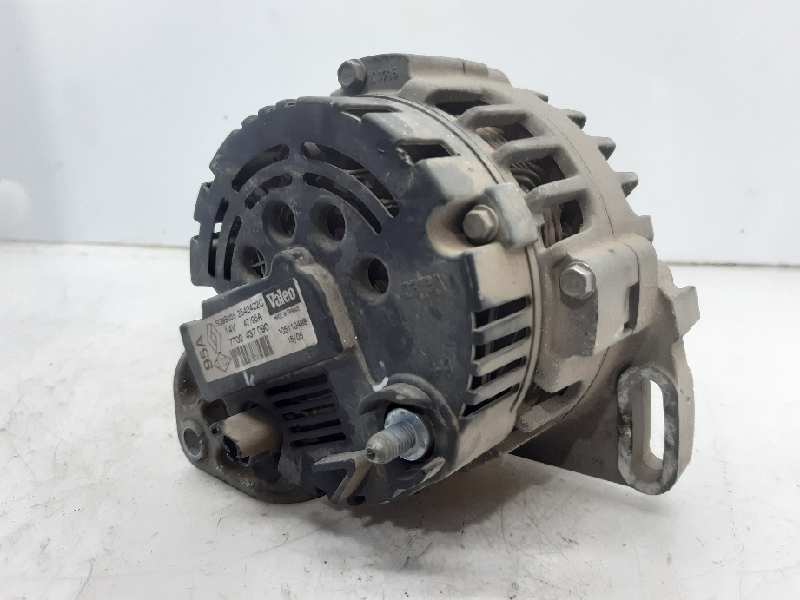 RENAULT Clio 2 generation (1998-2013) Alternator 7700437090 18581709