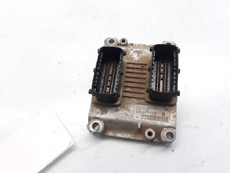 FIAT Stilo 1 generation (2001-2010) Motorkontrollenhet ECU 0261208204 18608107