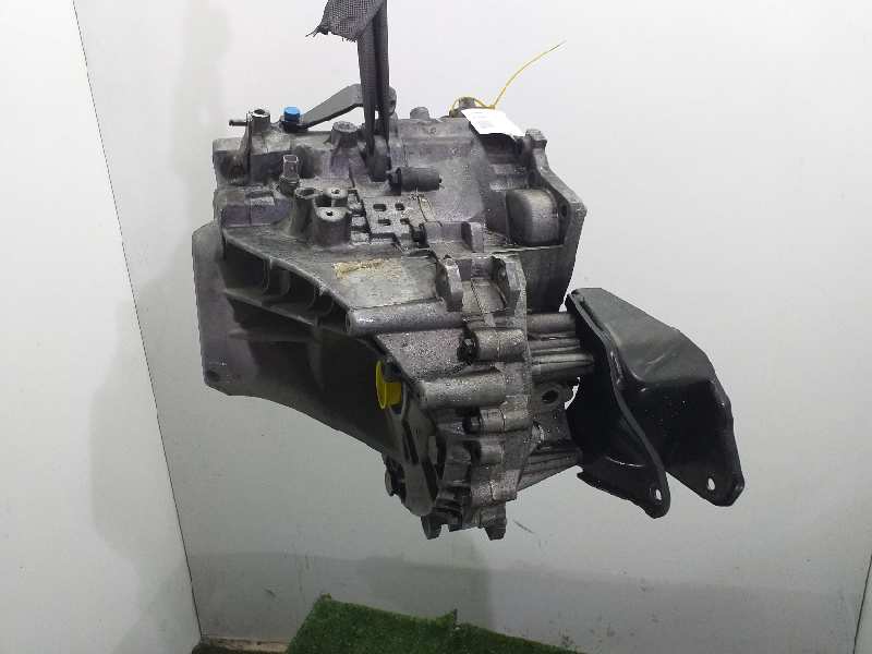 VOLVO V40 1 generation (1996-2004) Gearbox 1023678 18527497