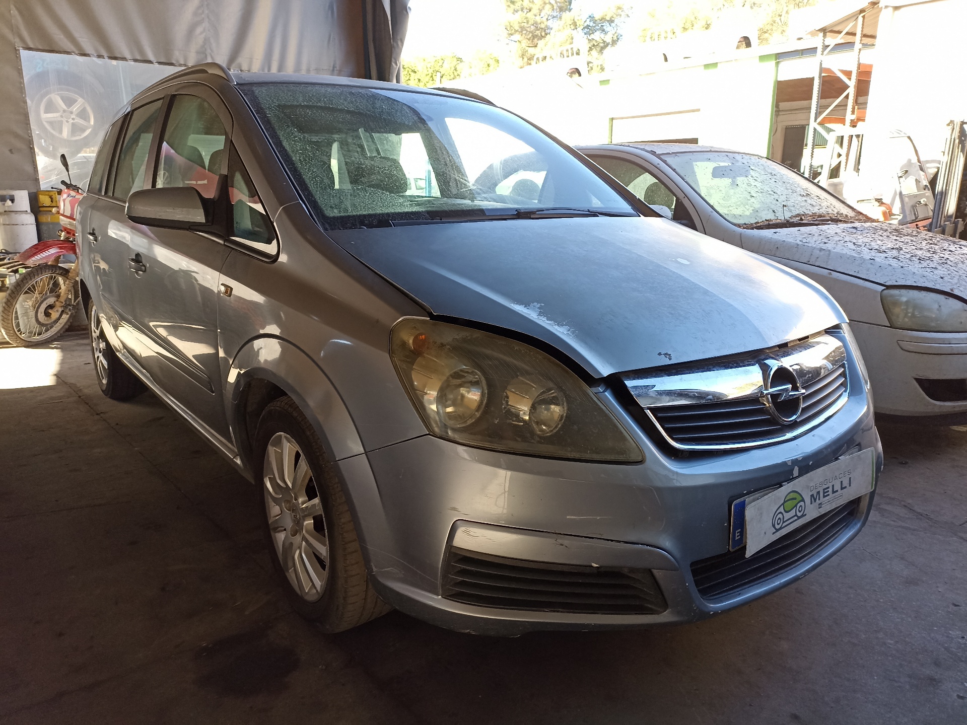 OPEL Zafira B (2005-2010) Замок задней правой двери 13210739 22455790