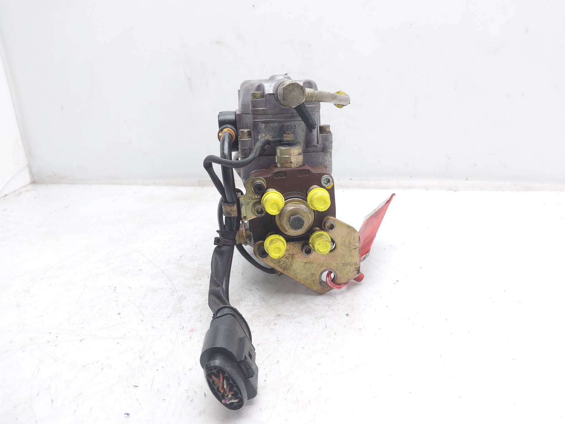 SEAT Cordoba 2 generation (1999-2009) High Pressure Fuel Pump 038130107B 25281665