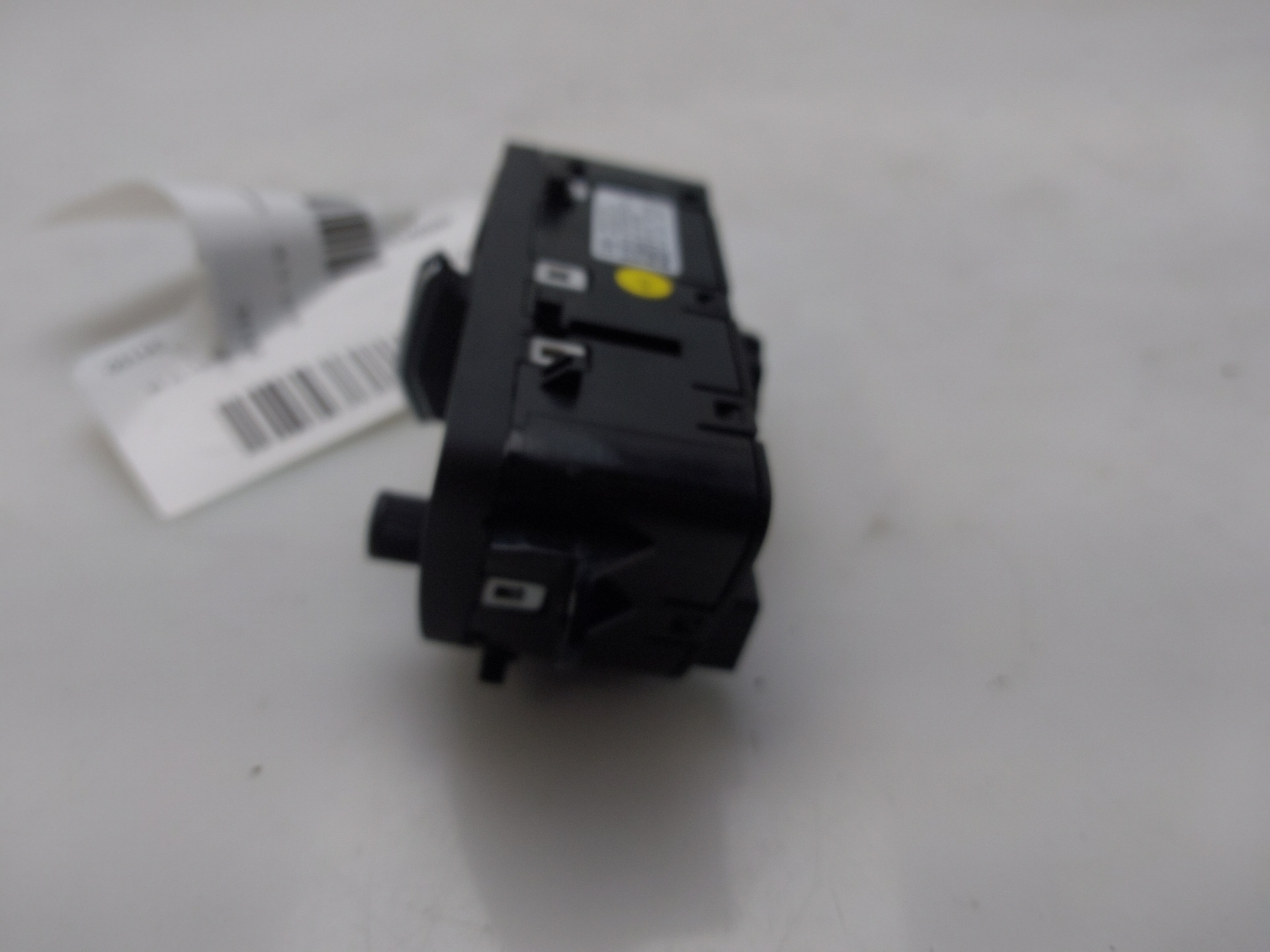 AUDI A4 B9/8W (2015-2024) Headlight Switch Control Unit 4M0941531AA 24760117