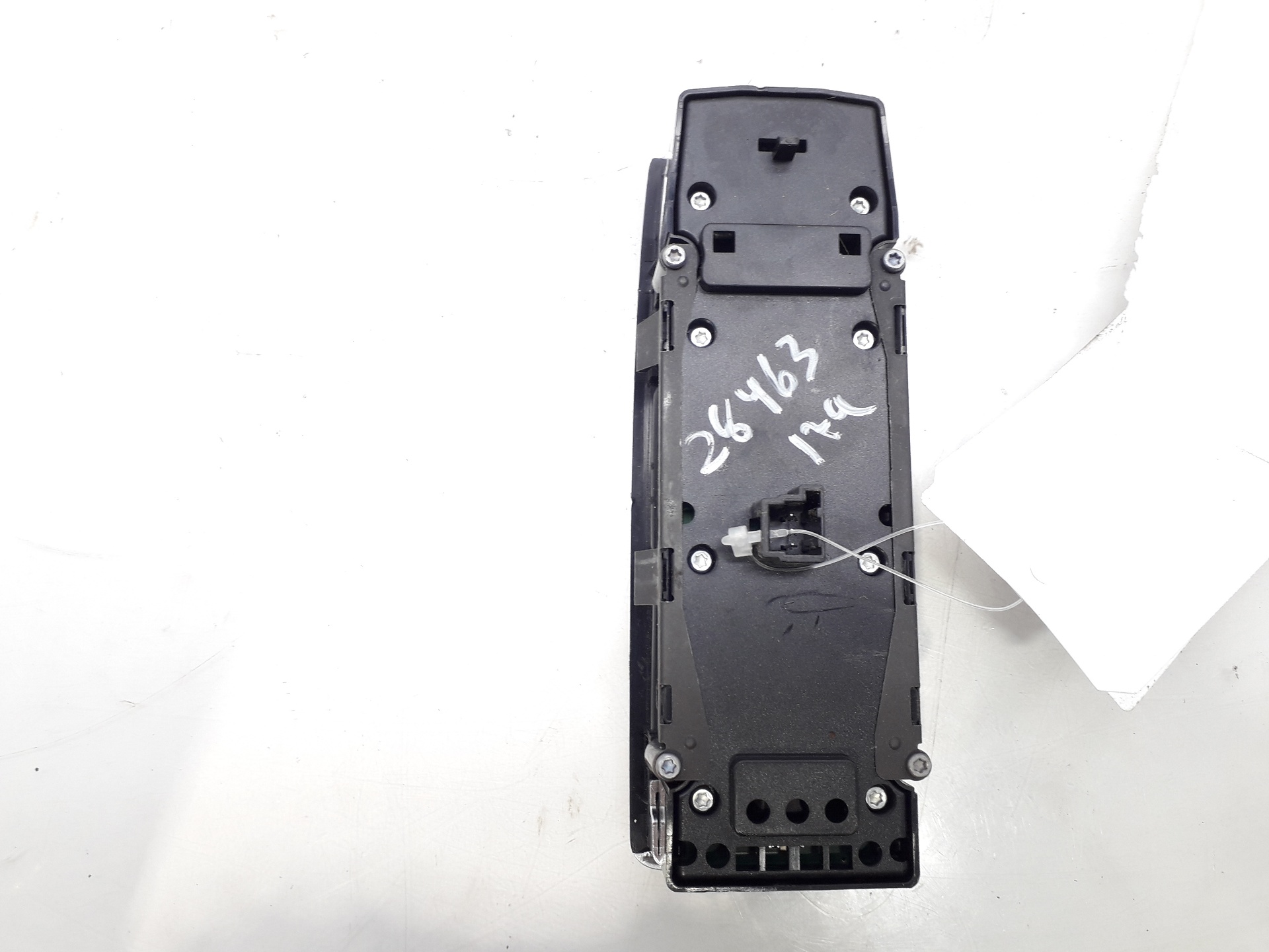 MERCEDES-BENZ CLA-Class C117 (2013-2016) Front Left Door Window Switch A1669054300 22445705