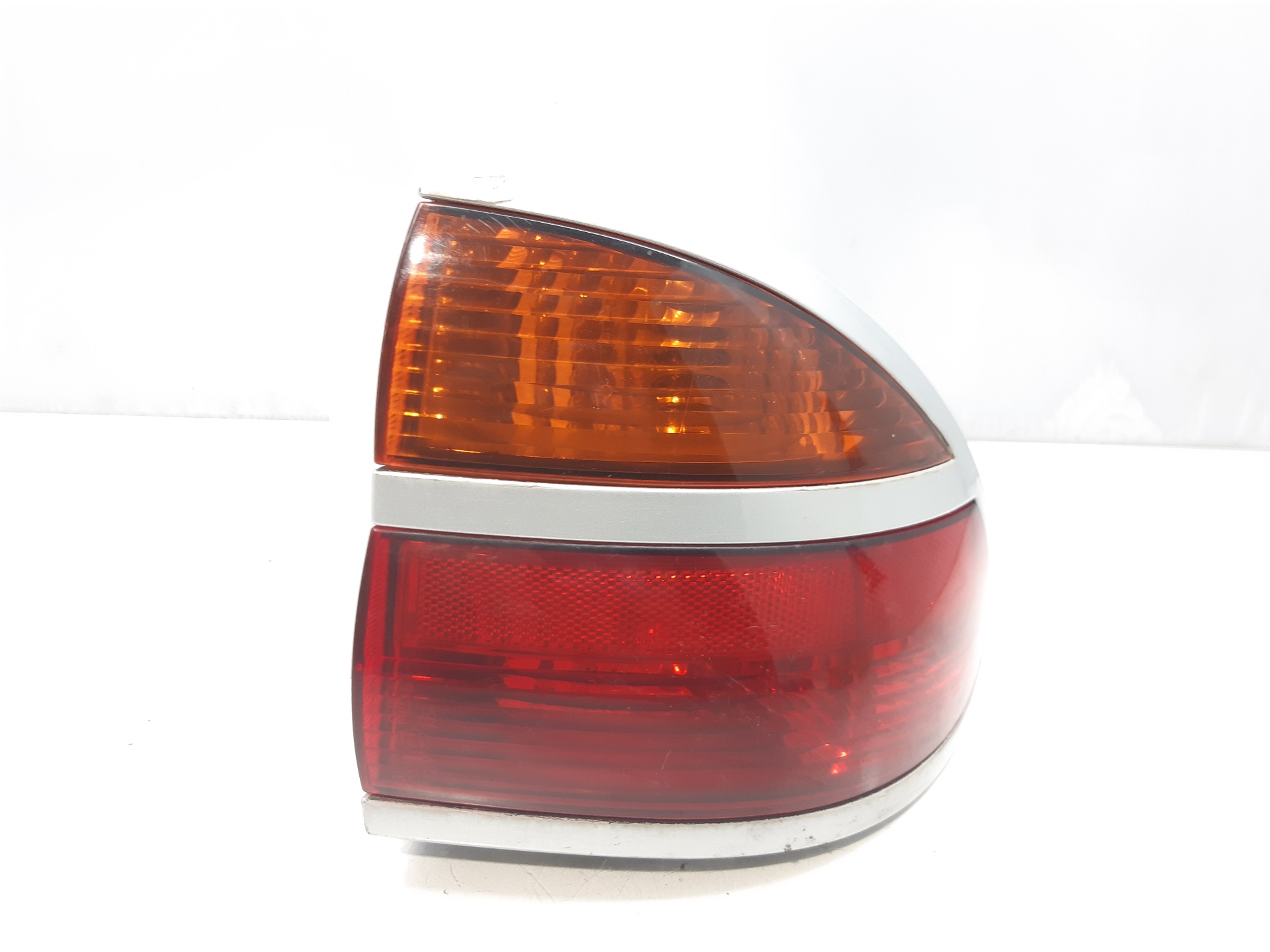 RENAULT Laguna 1 generation (1993-2001) Rear Right Taillight Lamp 7700420123 22461946