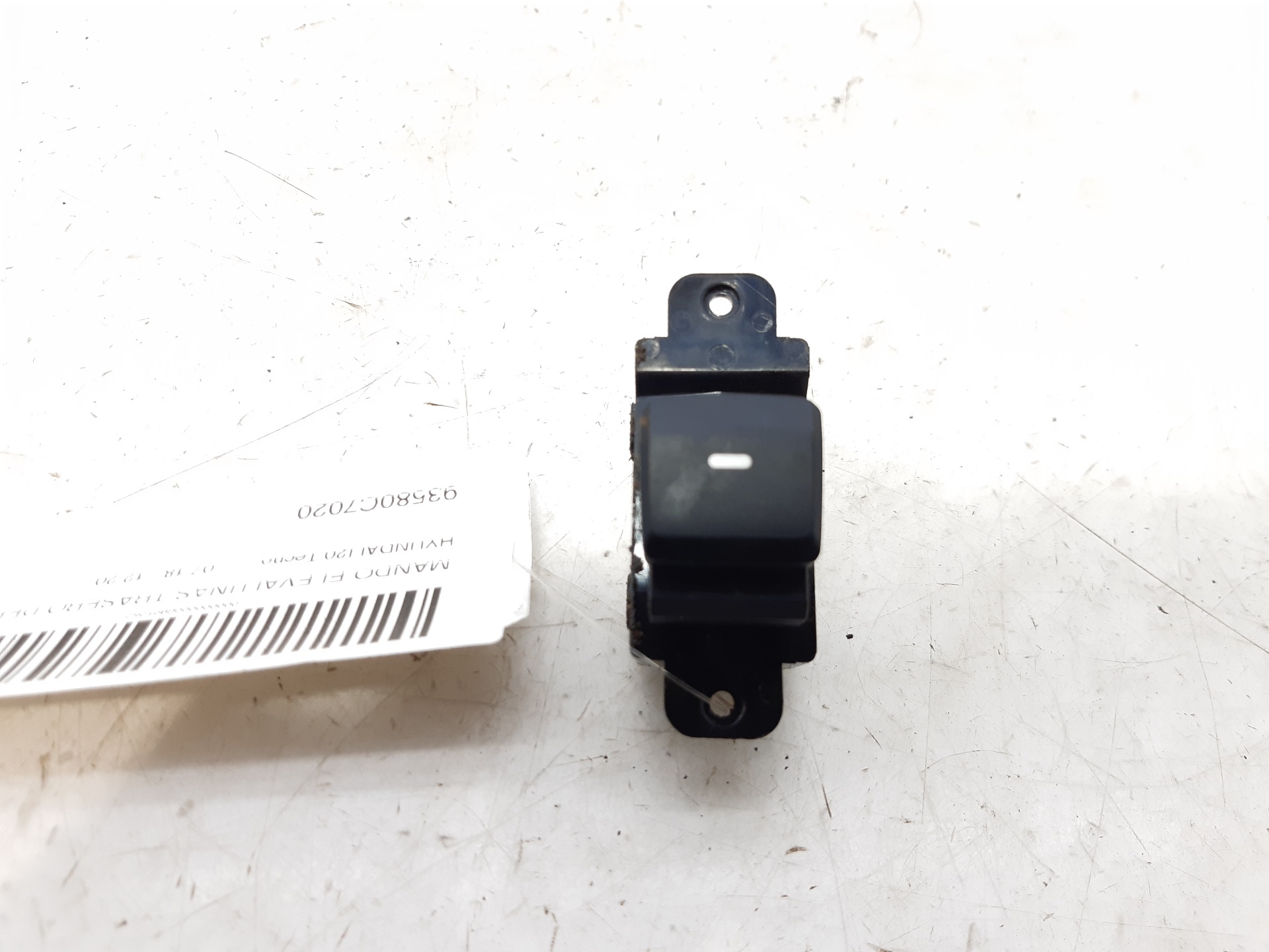 HYUNDAI i20 IB (2 generation) (2014-2020) Rear Right Door Window Control Switch 93580C7020 24106928