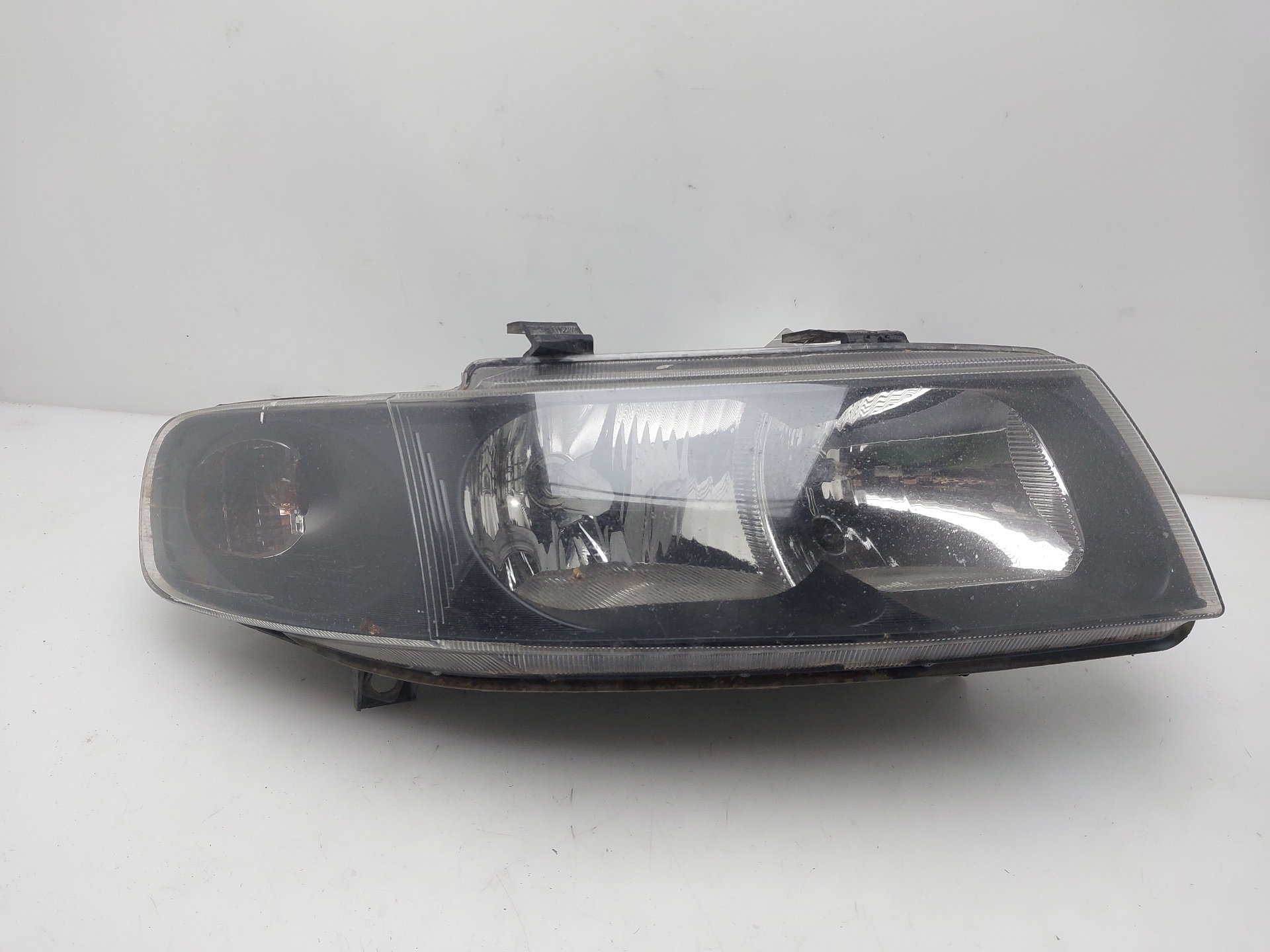 SEAT Leon 1 generation (1999-2005) Front Right Headlight 1M1941002D 24787083