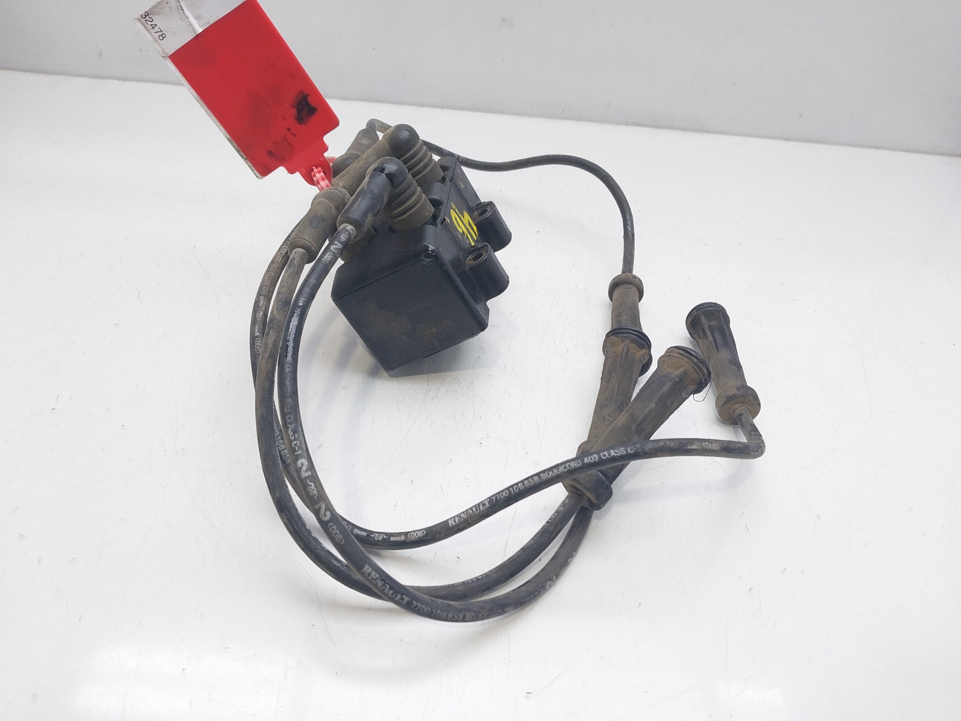 RENAULT Clio 1 generation (1990-1998) High Voltage Ignition Coil 7700872449 21448349