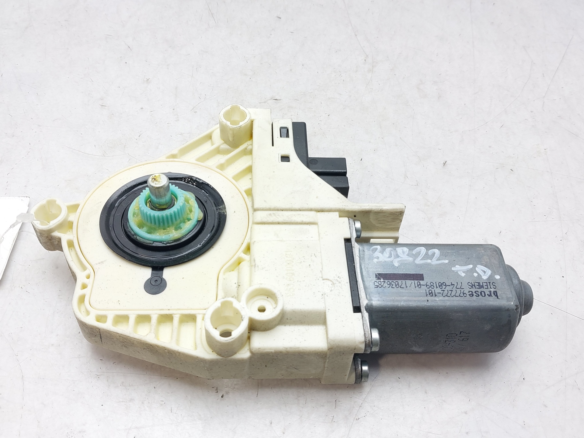 AUDI Q7 4L (2005-2015) Rear Right Door Window Control Motor 4L0959802B 20791751