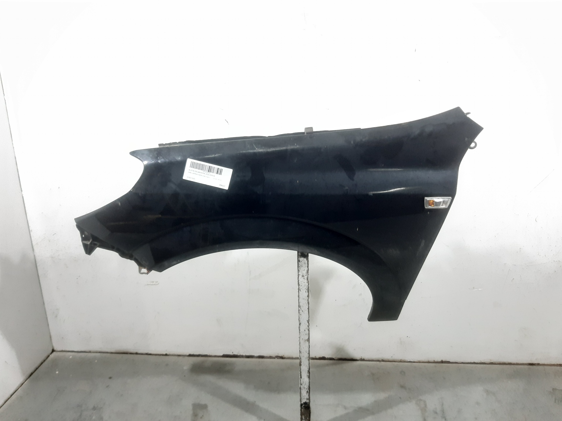 OPEL Astra J (2009-2020) Front Left Fender 6101339 22467235