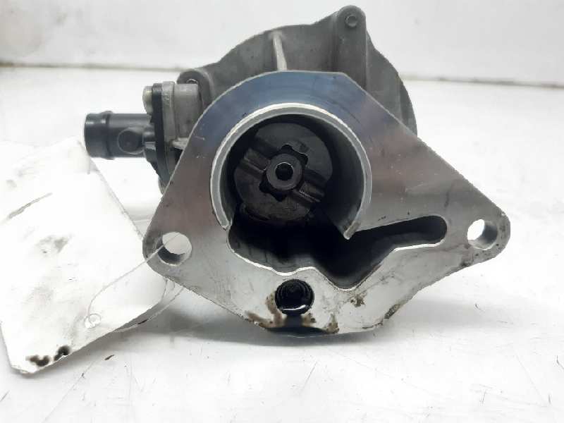 RENAULT Megane 1 generation (1995-2003) Вакуумна помпа 8200689330 24960707