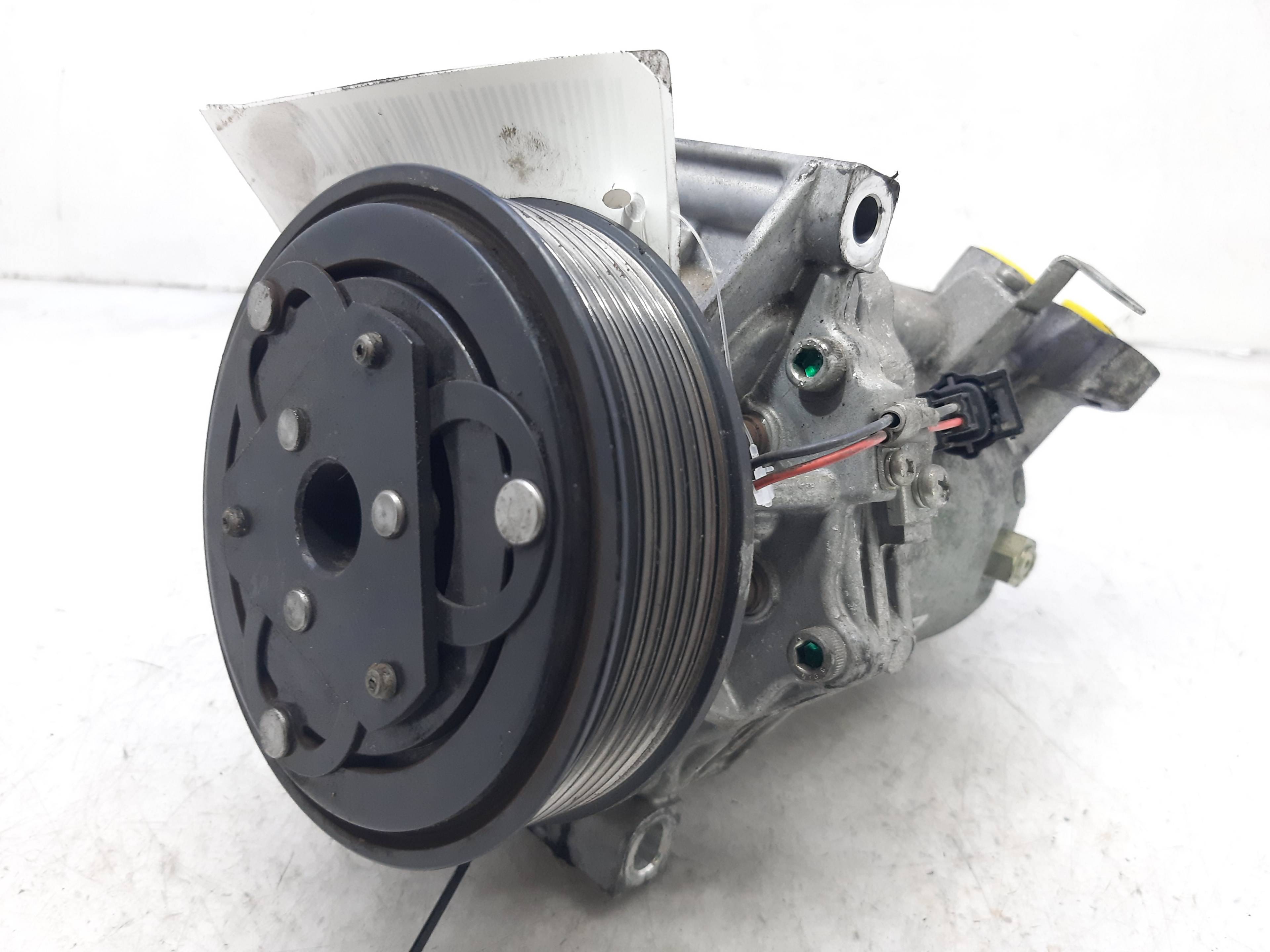 NISSAN Juke YF15 (2010-2020) Hасос кондиционера 92600BV80A 20139861