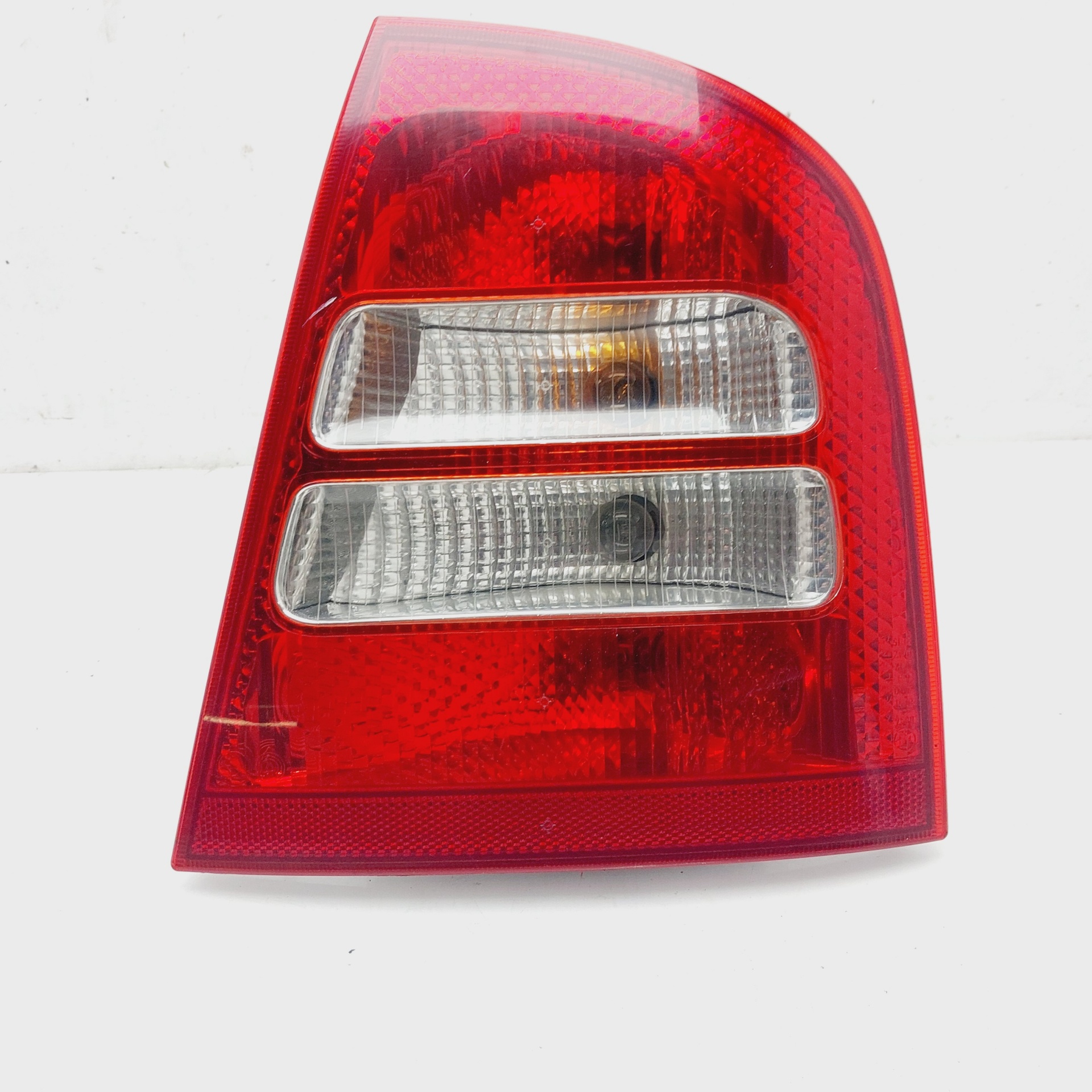 SKODA Octavia 1 generation (1996-2010) Rear Right Taillight Lamp 1U6945096 24952998