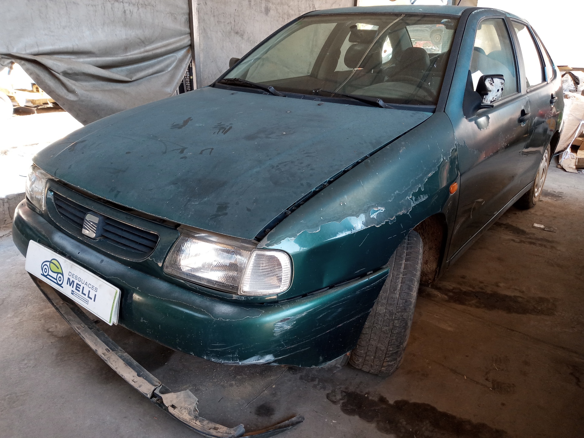 SEAT Ibiza 2 generation (1993-2002) Преден десен задвижващ вал 191407274DX 18707177