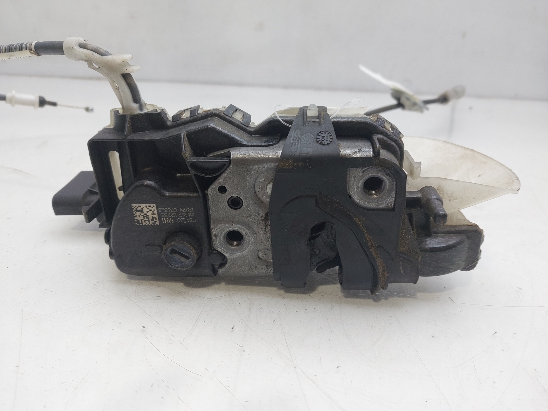 CITROËN C3 3 generation (2016-2024) Front Left Door Lock 9812398180 24143696