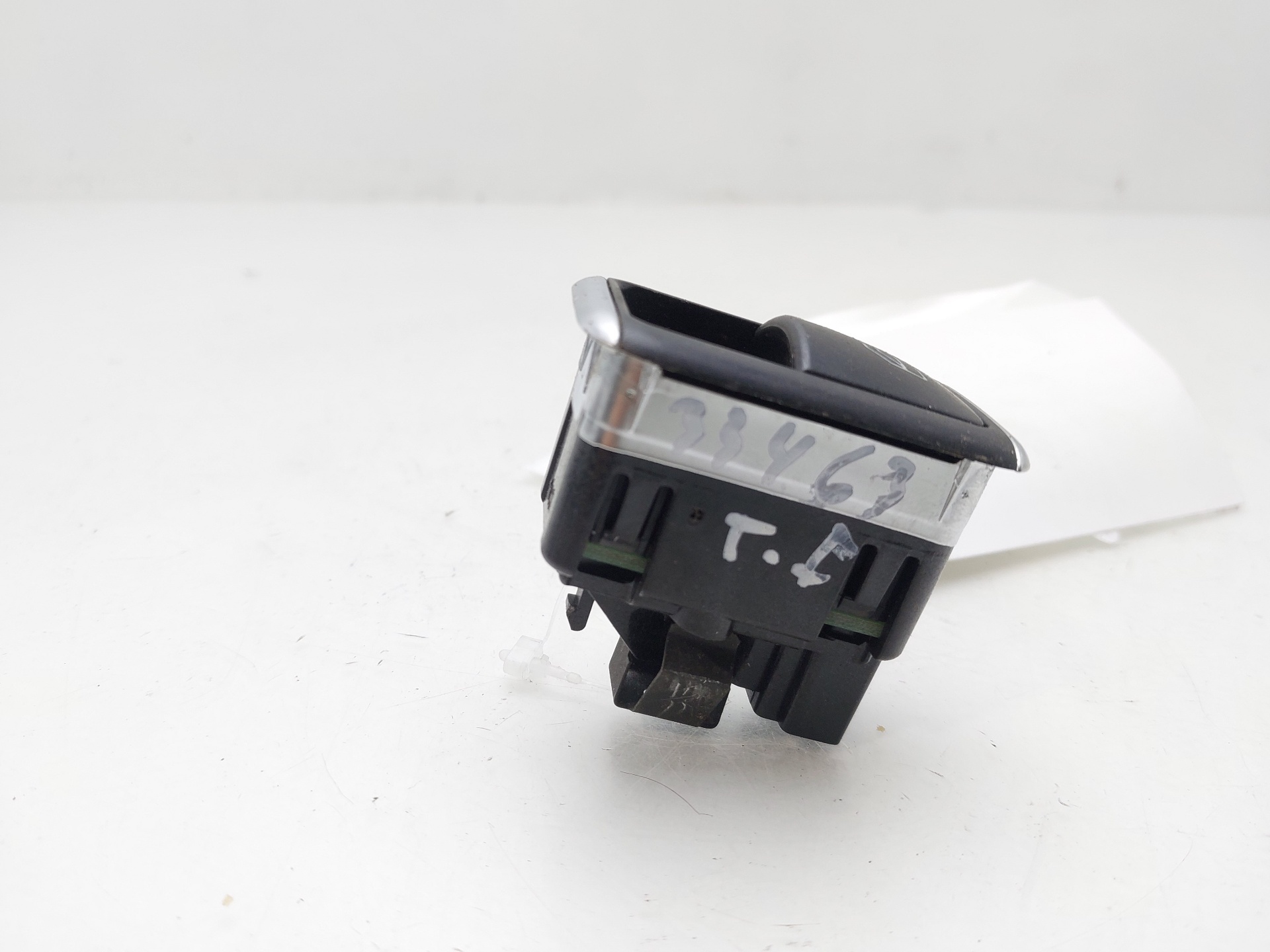 MERCEDES-BENZ E-Class W212/S212/C207/A207 (2009-2016) Rear Right Door Window Control Switch A2049057601 23065840