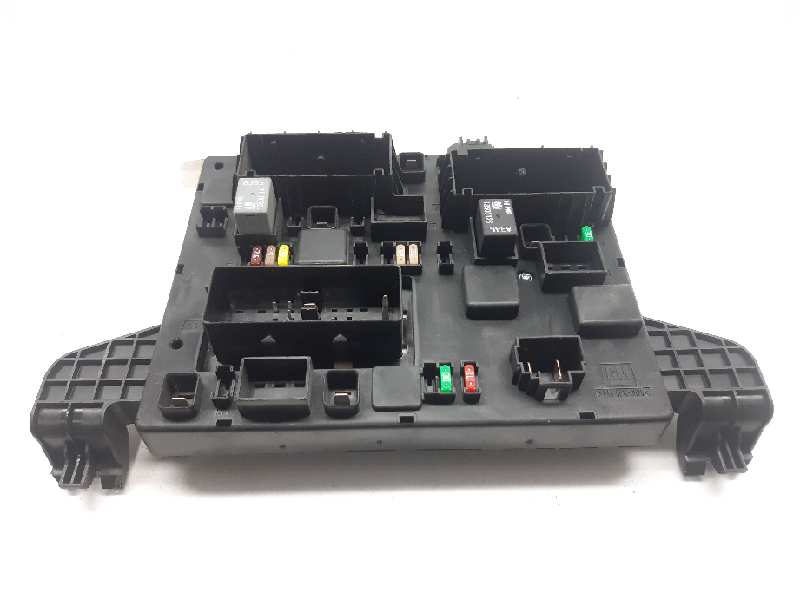 OPEL Astra J (2009-2020) Fuse Box 13302300 18443436