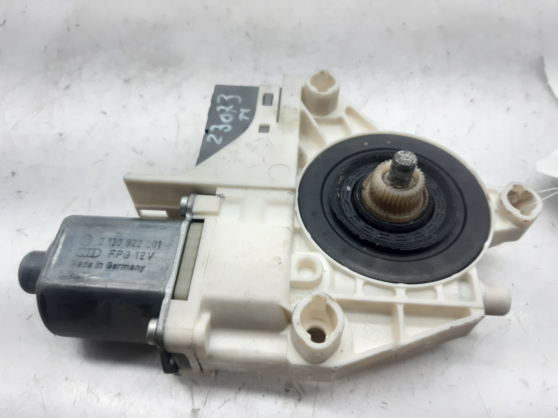 PEUGEOT 407 1 generation (2004-2010) Moteur de commande de vitre de porte arrière gauche 9646595680 18662287