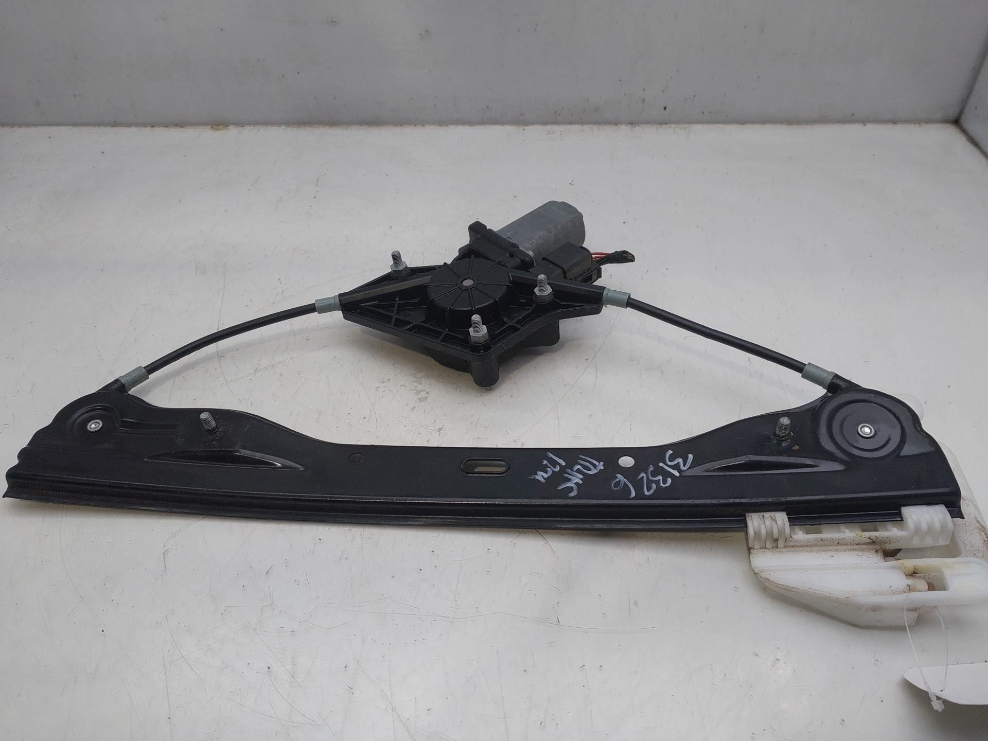 MINI Countryman 1 generation (R60) (2010-2016) Rear left door window lifter 51359805671 24309421