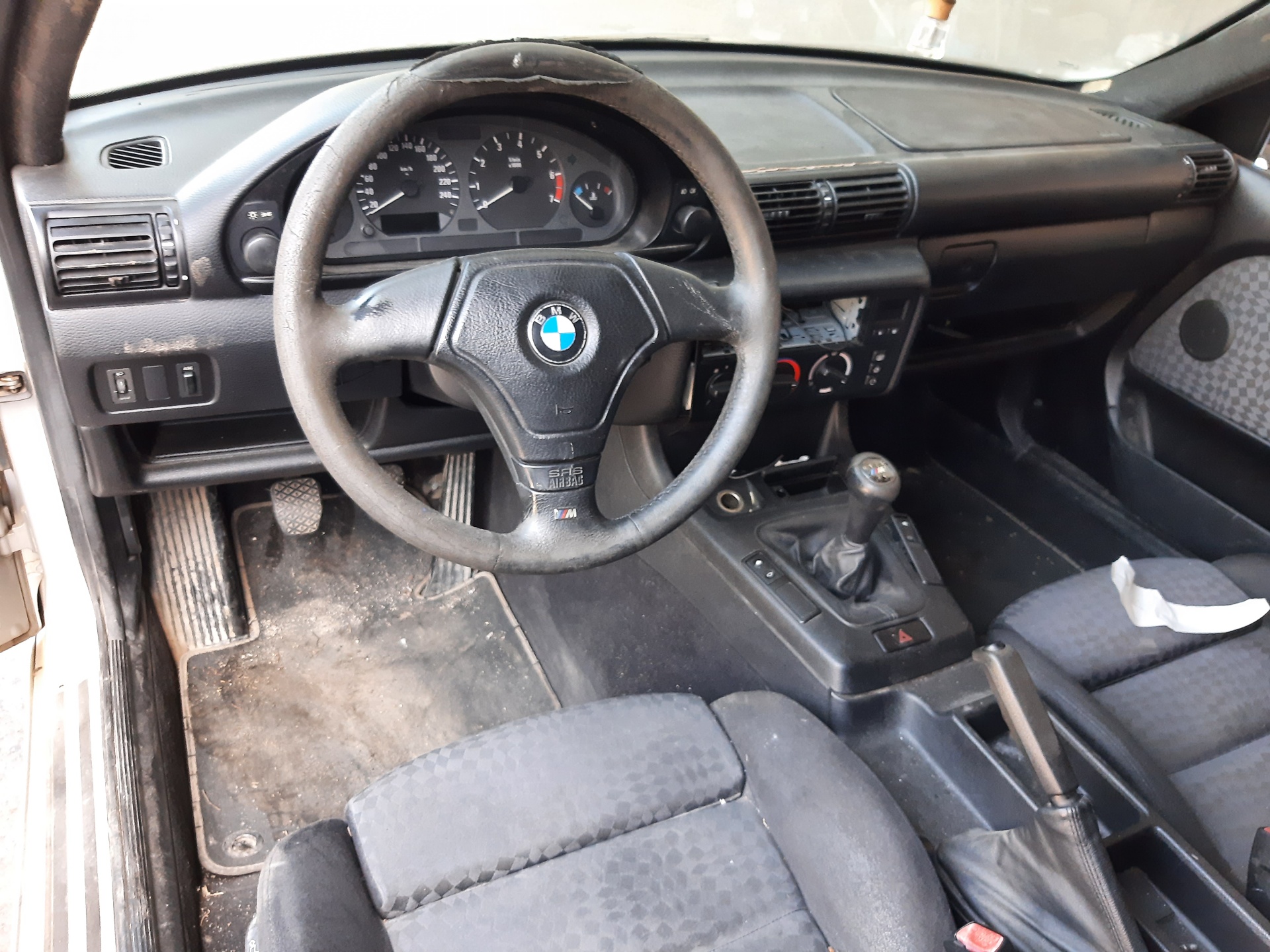 BMW 3 Series E36 (1990-2000) Variklio galva 194E1 25195713