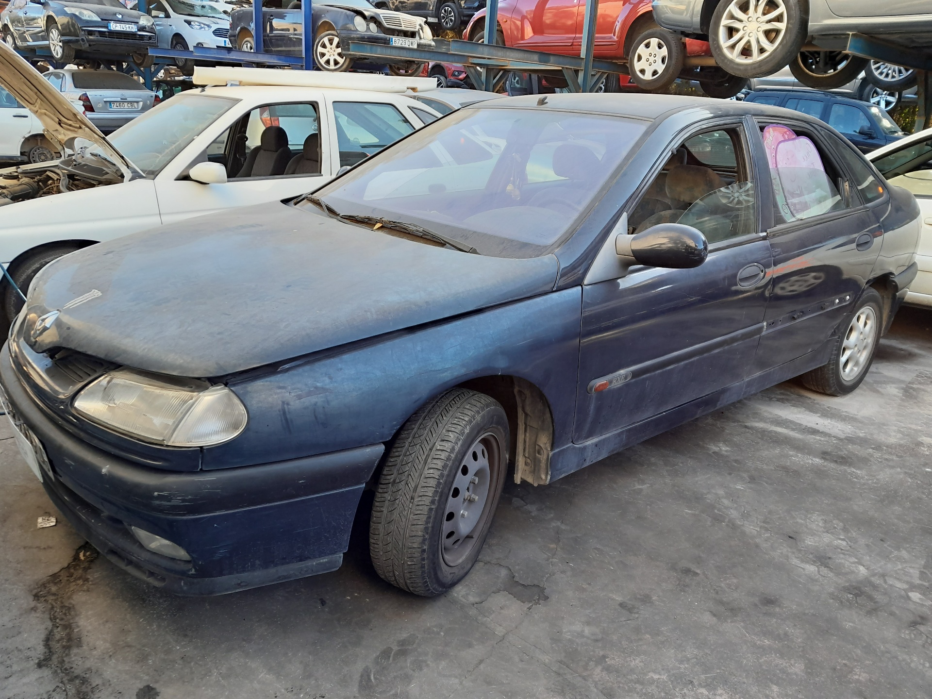 RENAULT Laguna 1 generation (1993-2001) Pravé predné svetlo 7700820118 21693673