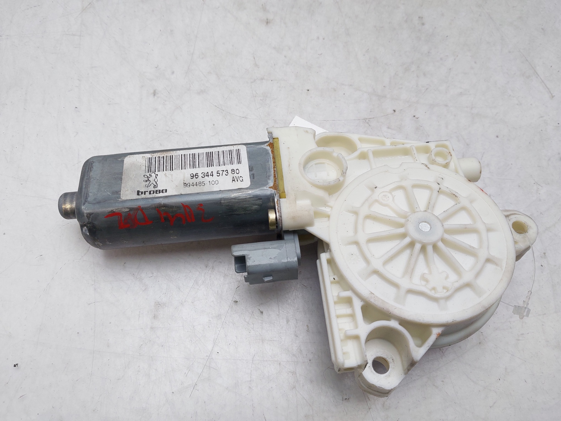 PEUGEOT 307 1 generation (2001-2008) Front Left Door Window Regulator Motor 9634457380 20149257