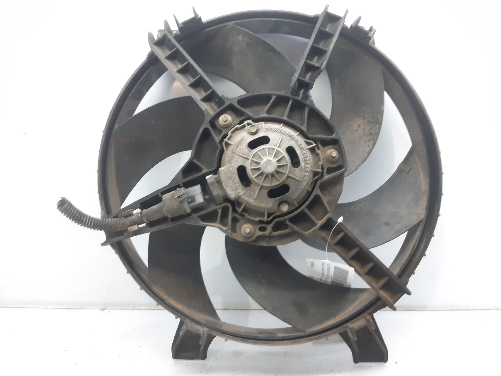 VOLKSWAGEN Express Diffuser Fan 7700784652 18644143